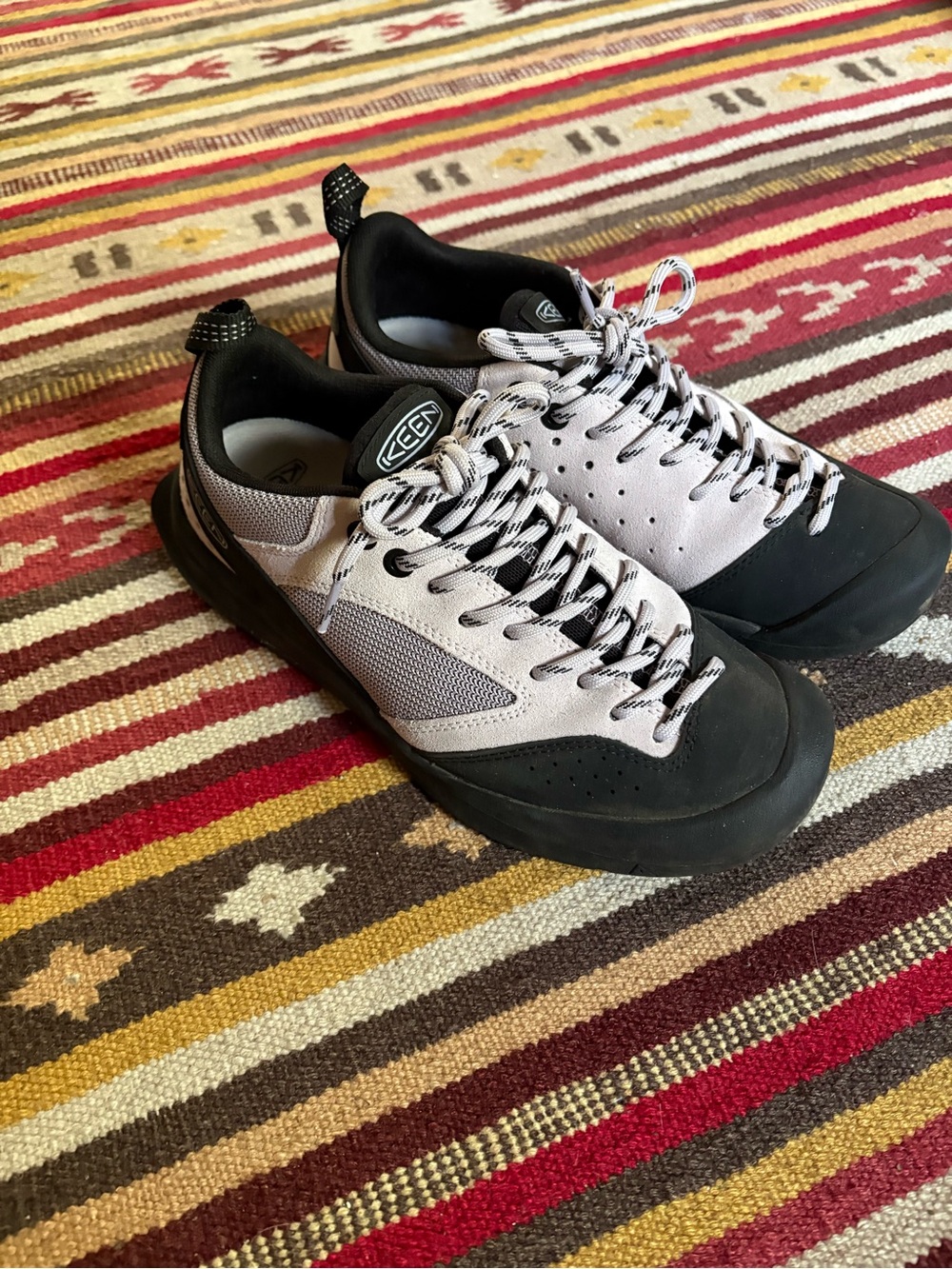 KEEN Jasper Rocks Light Purple and Black Lace-Up Sneakers - Picture 2 of 4